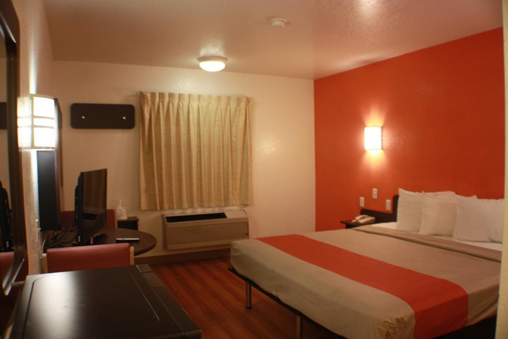 Motel 6 Little Rock South Exterior photo