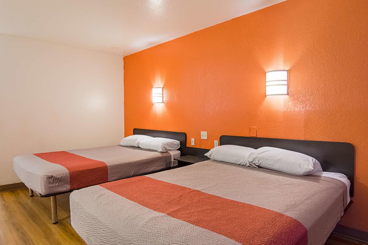 Motel 6 Little Rock South Exterior photo